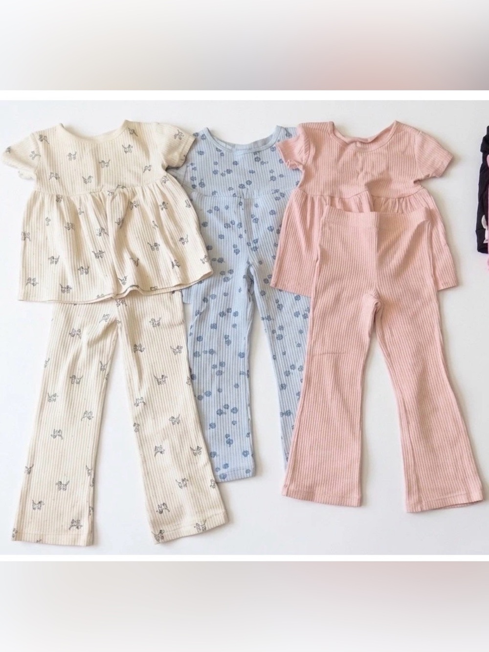 Carter's Kids  Set - Cream, Blue & Pink